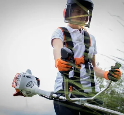 STIHL FS 55 Motorna kosa sa AutoCut glavom i dvokrakim nožem