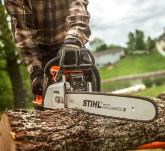 STIHL motorna testera MS-250