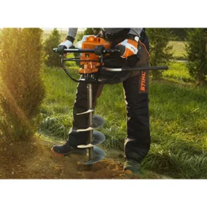 STIHL BT 121 motorna busilica za zemlju